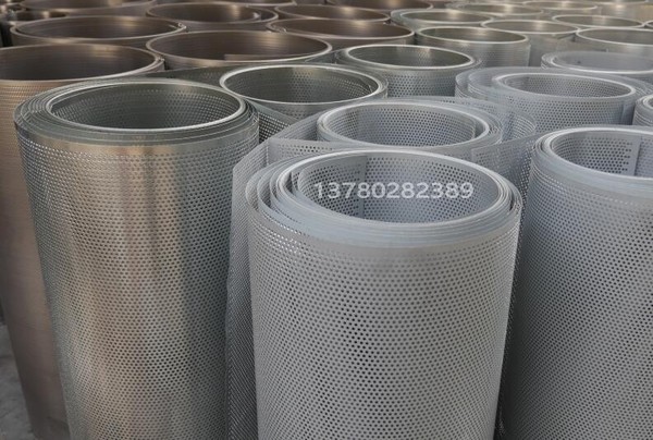 round hole mesh for filters.jpg
