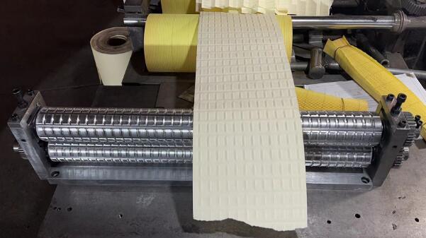 heavy duty air filter paper pleating roller test.jpg